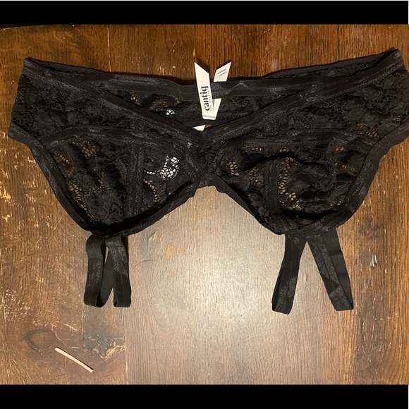 NWT Cantiq black lace bralette with cutouts - Picture 2 of 3